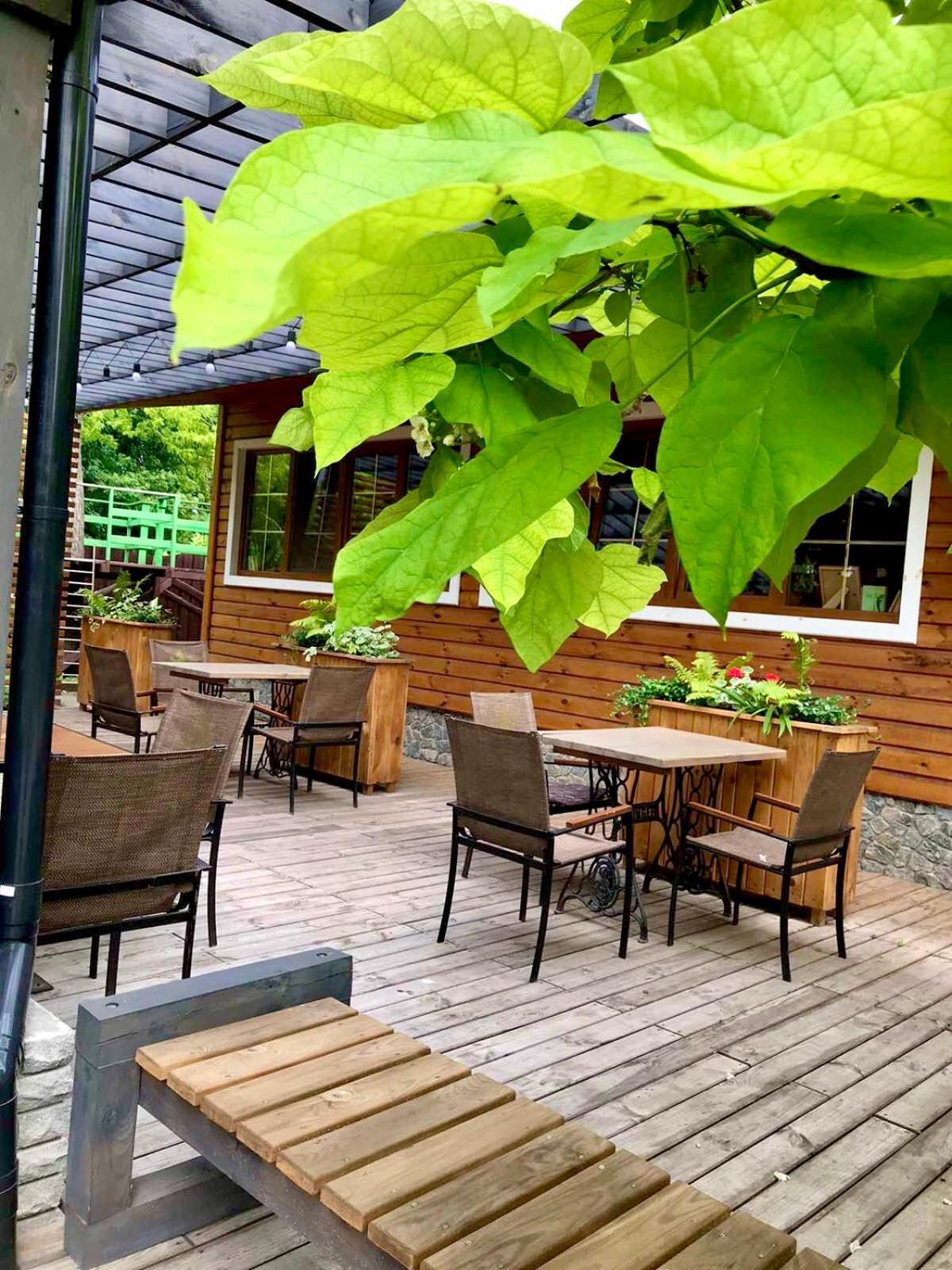 Hotel Bannyi Dvir Uzyn Esterno foto