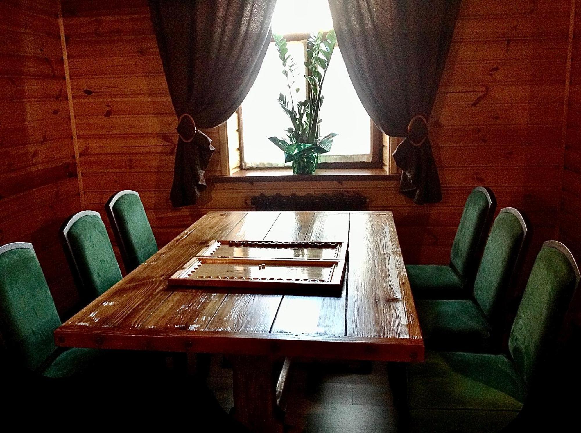 Hotel Bannyi Dvir Uzyn Esterno foto